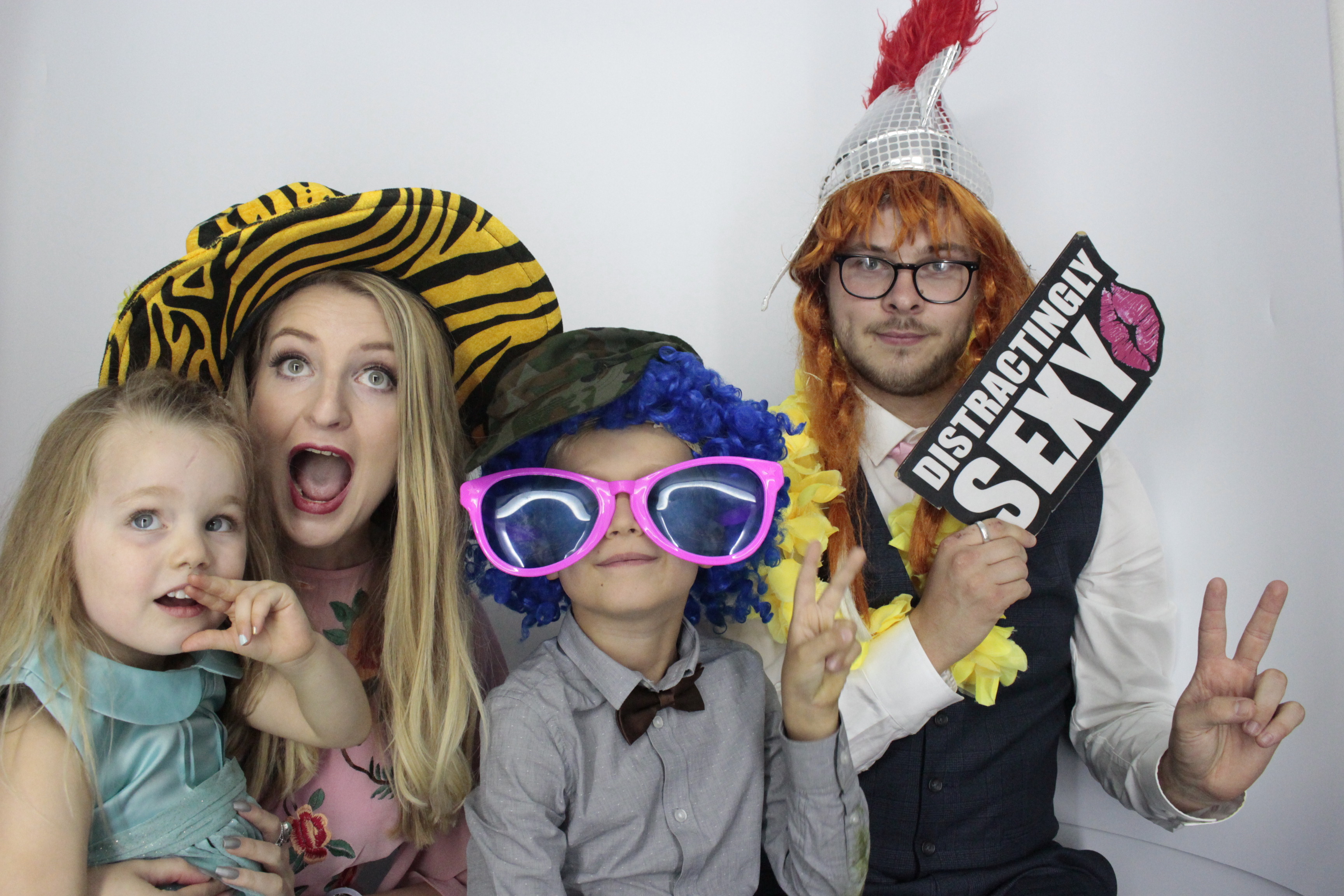 Ollie & Amy's Wedding | View more photos from the event at gallery.myphotoboothexperience.co.uk/u/MyPhotoBoothExperienceLtd/Ollie-Amys-Wedding